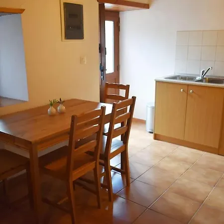 Lithos House Vilă
