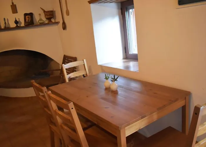 Lithos House Μονόλιθος