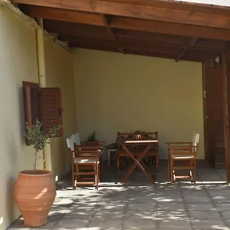 Lithos House