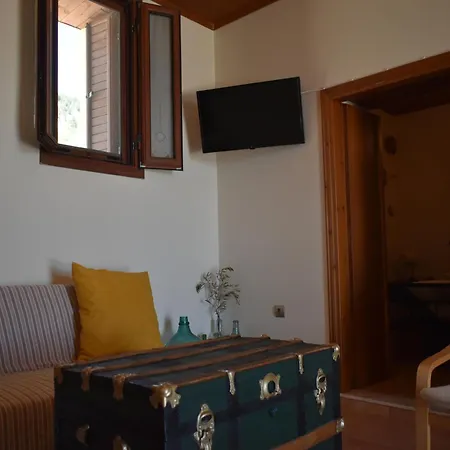 Lithos House *
