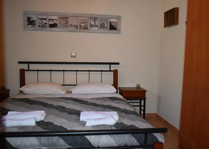 Villa Lithos House Monólithosz