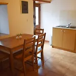 Lithos House Vilă